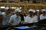 2009年5月19日 广州市甘新副市长再次视察我司从化工厂建设现场