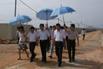 2008年7月31日 广州市甘新副市长视察我司从化工厂建设现场