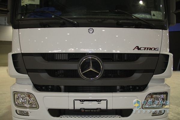 奔驰 Actros重卡 456马力 6×2 牵引车（车队之星）(型号2646)