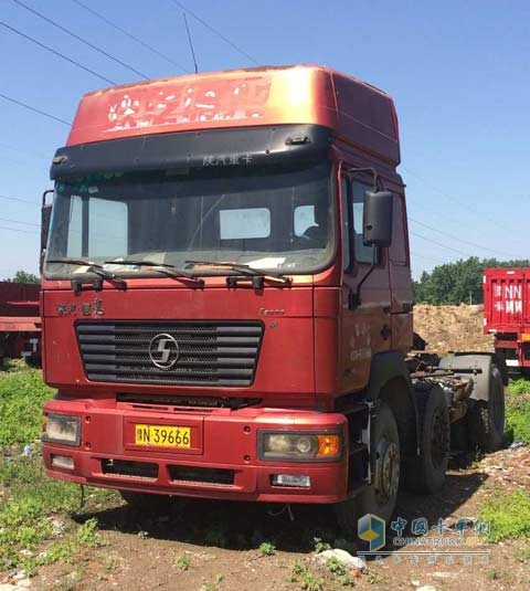 出售二手陕汽德龙牵引车