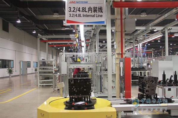 超级智能  超级环保 探访江淮纳威司达发动机超级工厂
