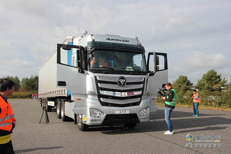 欧曼EST超级卡车经欧洲测试