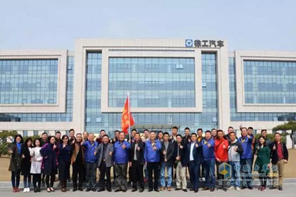 中国进厂人口_中国地图