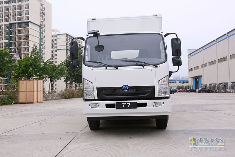 比亚迪 t7 4×2 轴距4250mm 载货车