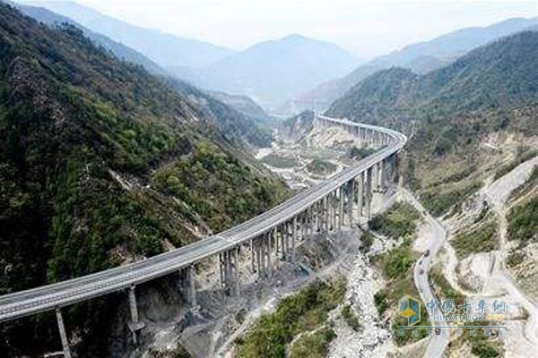 重庆今年将开工建设三条高速公路_卡车新闻_