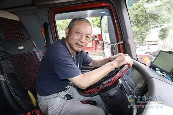 南昌农贸市场的绿通老司机谌冬生师傅