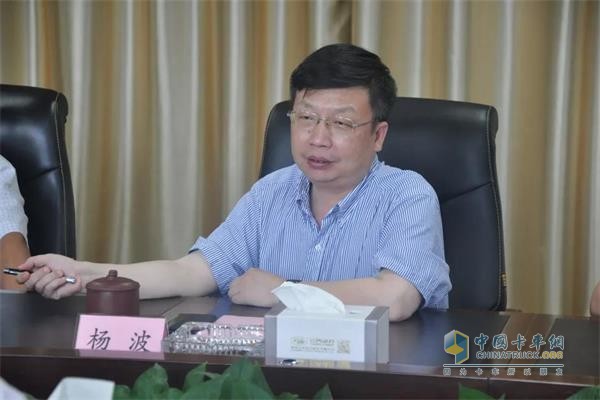 云内集团党委书记、董事长杨波