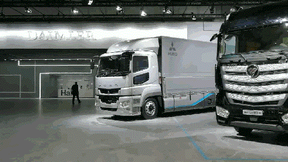 IAA上的欧曼EST-A超级卡车
