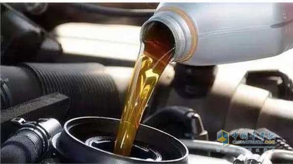 用机油也要更换机油滤芯