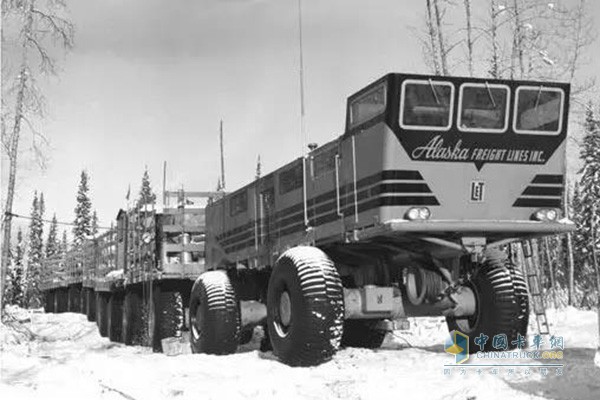 Snow-Freighter陆地运输车搭载康明斯800马力NVHBI-12发动机
