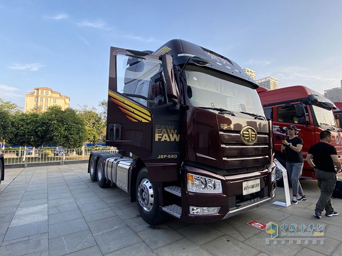 解放j6p3.0牵引车,东风eq153 解放新j6p 6x4领航版 3.0牵引车将于2021年正式上市