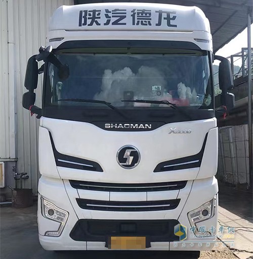 陕汽重卡,德龙x6000,牵引车
