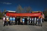 陕汽重卡“挑战极限之旅”--与藏民在一起