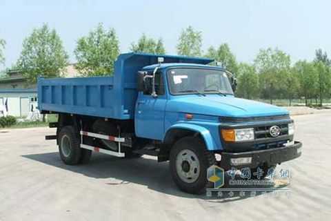 一汽解放 j4r中卡 137马力 4×2 牵引车 ca4127