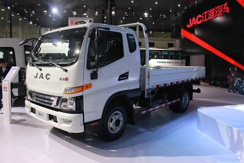 85米 国五排半栏板轻卡载货车(hfc1043p91k1c2v)