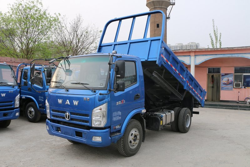 飞碟奥驰x3系列130马力4x2413米国五自卸车长泰8a45xfd3046w63k51