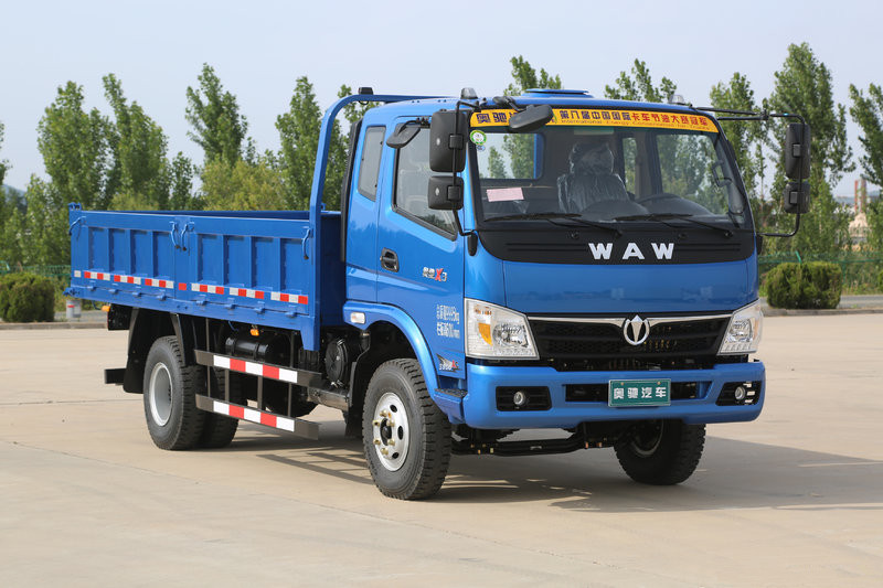 飞碟奥驰x3系列130马力4x2383米国五自卸车fd3046w63k51