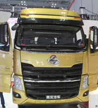 东风柳汽 乘龙H7 6×4平头牵引车