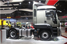 江铃威龙6×4牵引车侧方