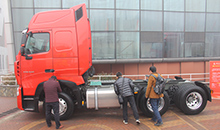 重汽T7H左侧图