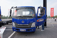 乘龙L3 160马力 4×2载货车