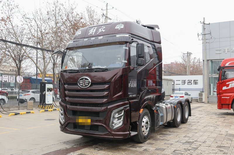 解放J6V牵引车