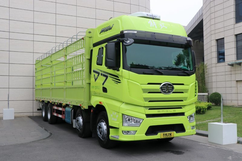解放J7载货车