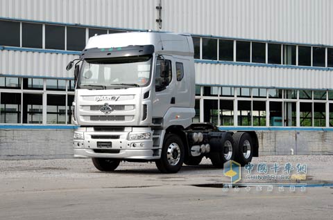东风柳汽霸龙康明斯M7C高速重卡