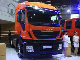 依维柯 STRALIS HI-ROAD  420马力 6X2牵引车 AT440S42TY/PT