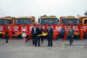 20辆华菱自卸车交付深圳交运集团