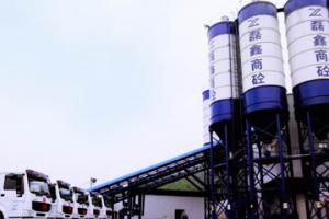 中国重汽HOWO混凝土搅拌车批量进驻汉中西乡