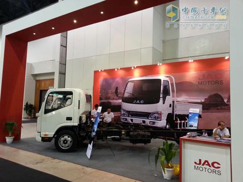 江淮汽车高端轻卡亮相马来西亚国际卡车展