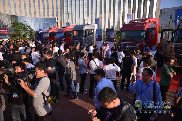 欧洲新价值绽放长春 欧曼GTL开启重卡全体验时代
