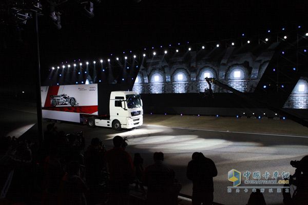 曼卡车助力奥迪RS高性能运动车发布会
