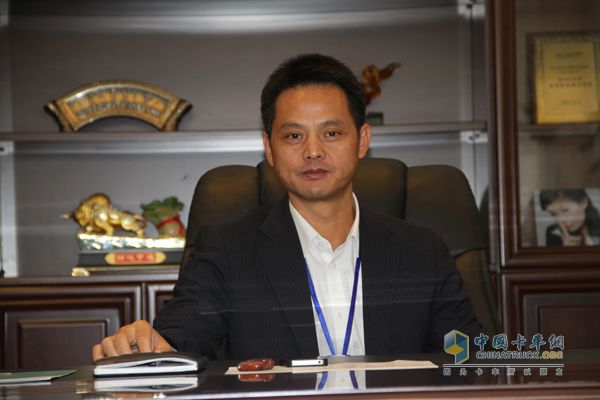 上海鸿安汽车销售服务有限公司总经理沈仲言