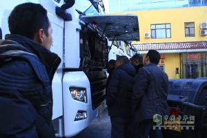 中国重汽11辆SITRAK交付暨黑龙江产品推介会