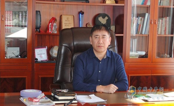 内蒙古鄂尔多斯华准工贸集团有限责任公司董事长魏文元
