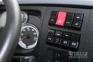 中国重汽 HOWO T7H 6×2 -提升桥牵引车