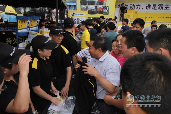 “持久动力，谁是霸主？”活动吸引众多卡车司机踊跃参与
