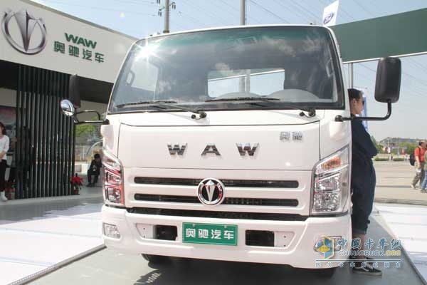 五征汽车 奥驰A3载货车 正脸