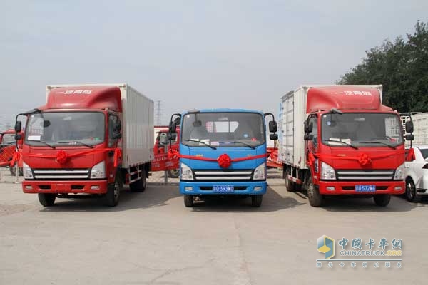 一汽青岛龙V、赛龙中卡暨锡柴恒威（4/6DLD、4DF4）产品推介会