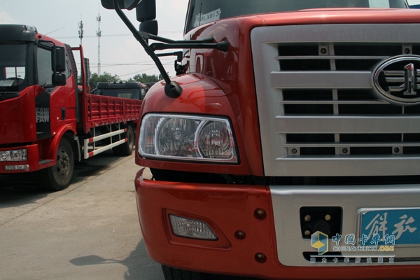 一汽解放安捷重卡6×2长头牵引车 