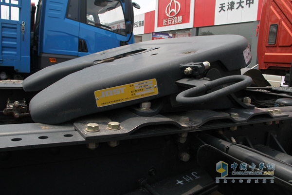 一汽解放安捷重卡6×2长头牵引车 