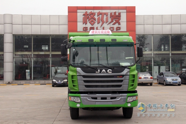 江淮格尔发新型智能渣土车