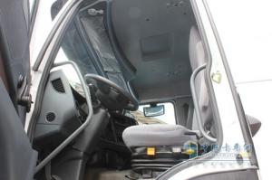 中国重汽 HOWO-T7H 6X4自卸车