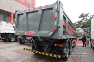 中国重汽 HOWO-T5G 8X4自卸车
