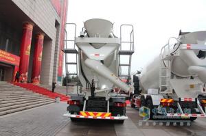 中国重汽 HOWO-T7H 8×4搅拌车