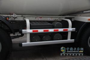 中国重汽 HOWO-T7H 8×4搅拌车