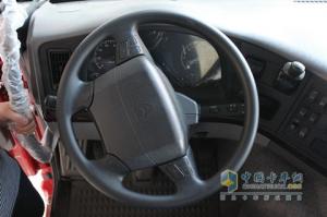 中国重汽 HOWO 6×4牵引车