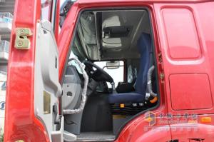 中国重汽 HOWO 4×2后提升式牵引车